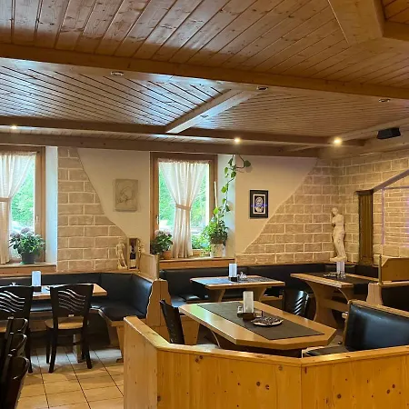 فندق Jamas & Restaurant *